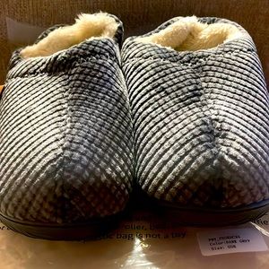 Ladies fleece lined velour memory foam slippers size 8